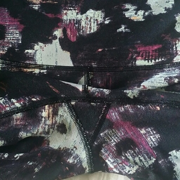 Lululemon Wunder Under Kara Blossom - Picture 7 of 7